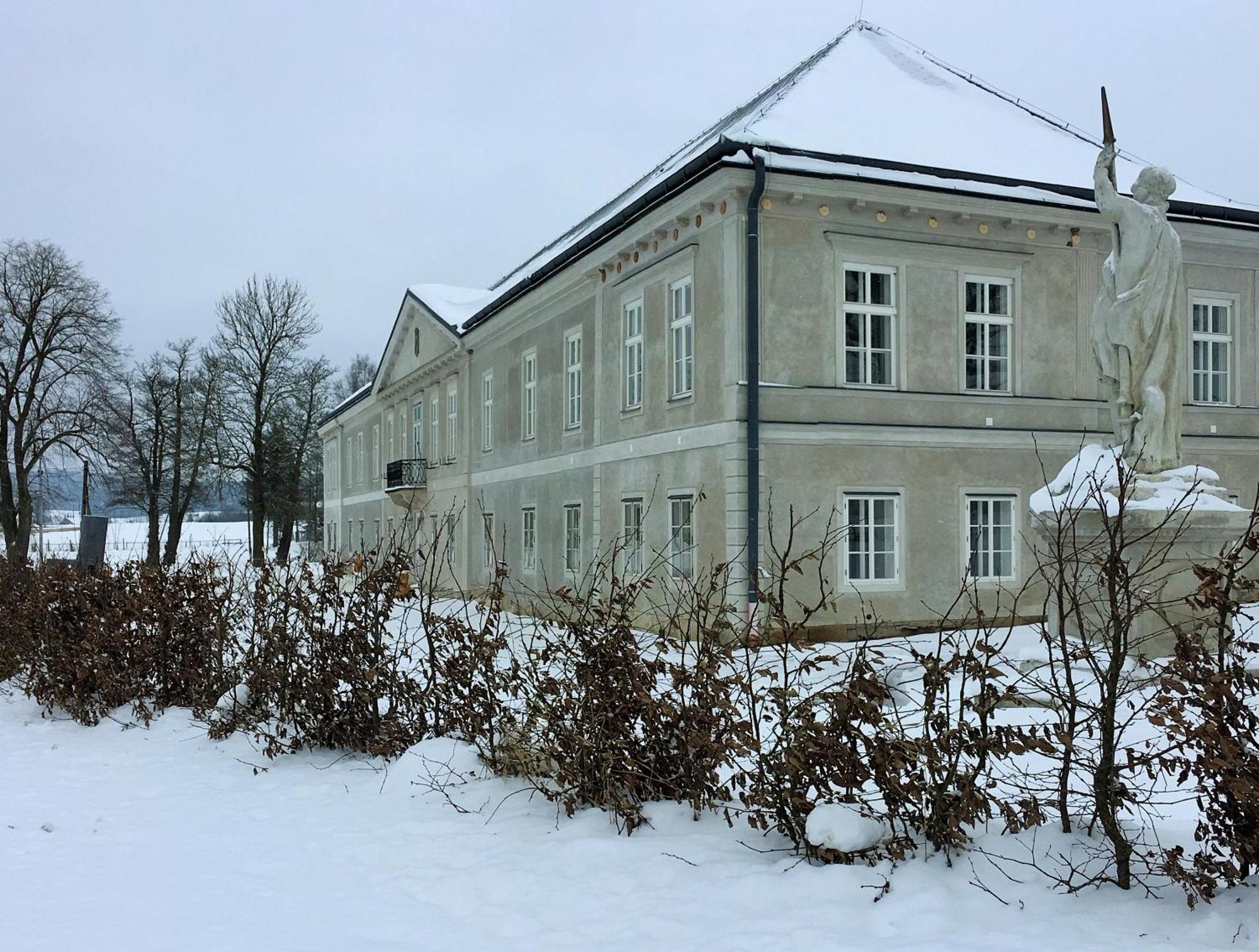 Aparthotel Zamek Dobrohor Exterior foto